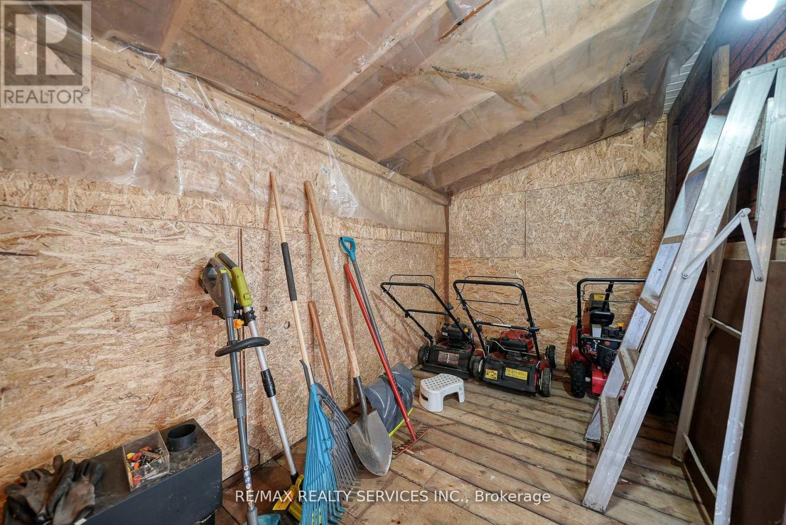 24 Norlan Avenue, London East, Ontario  N5W 5P1 - Photo 36 - X12988260