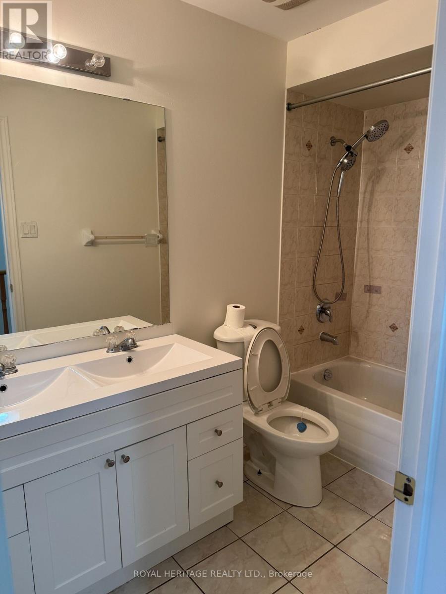 Main - 49 Everingham Circle, Brampton, Ontario  L6R 0R9 - Photo 10 - W12985818