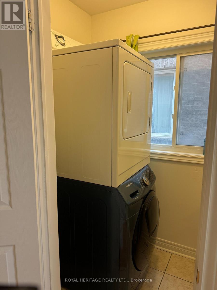 Main - 49 Everingham Circle, Brampton, Ontario  L6R 0R9 - Photo 17 - W12985818