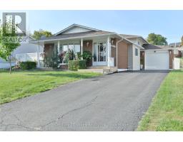 862 KEDROSKY DRIVE, Renfrew, Ontario