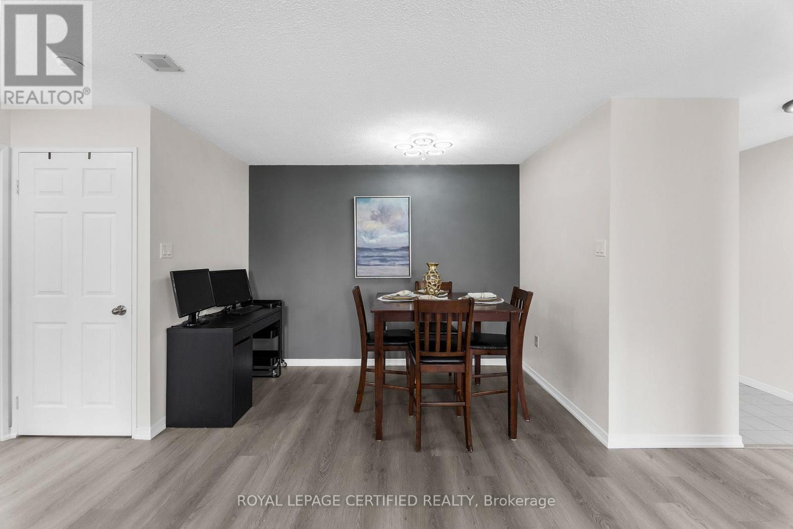 210 - 700 Constellation Drive, Mississauga, Ontario  L5R 3G8 - Photo 15 - W12987894