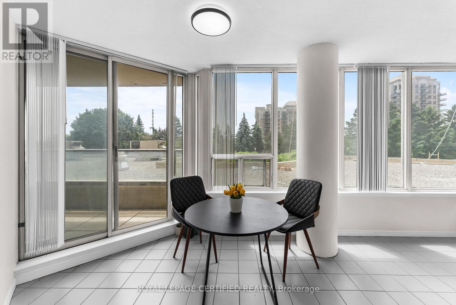 210 - 700 Constellation Drive, Mississauga, Ontario  L5R 3G8 - Photo 9 - W12987894