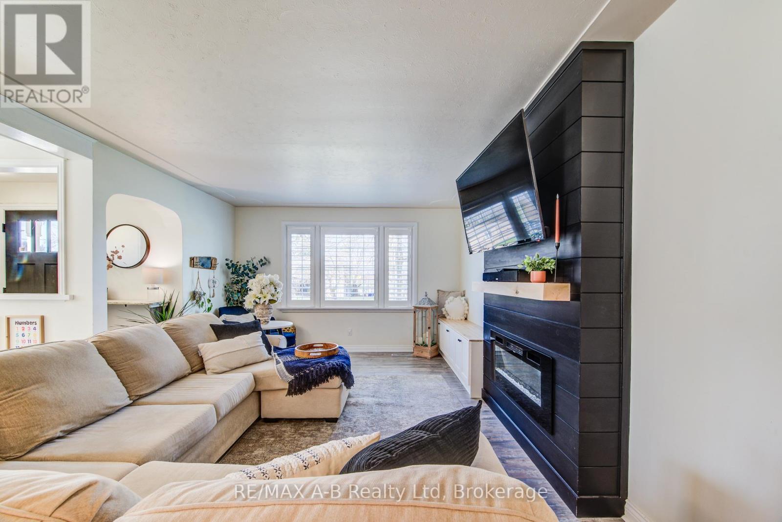 87 Wilton Street, East Zorra-Tavistock, Ontario N0B 2R0 - Photo 7 - X12988294