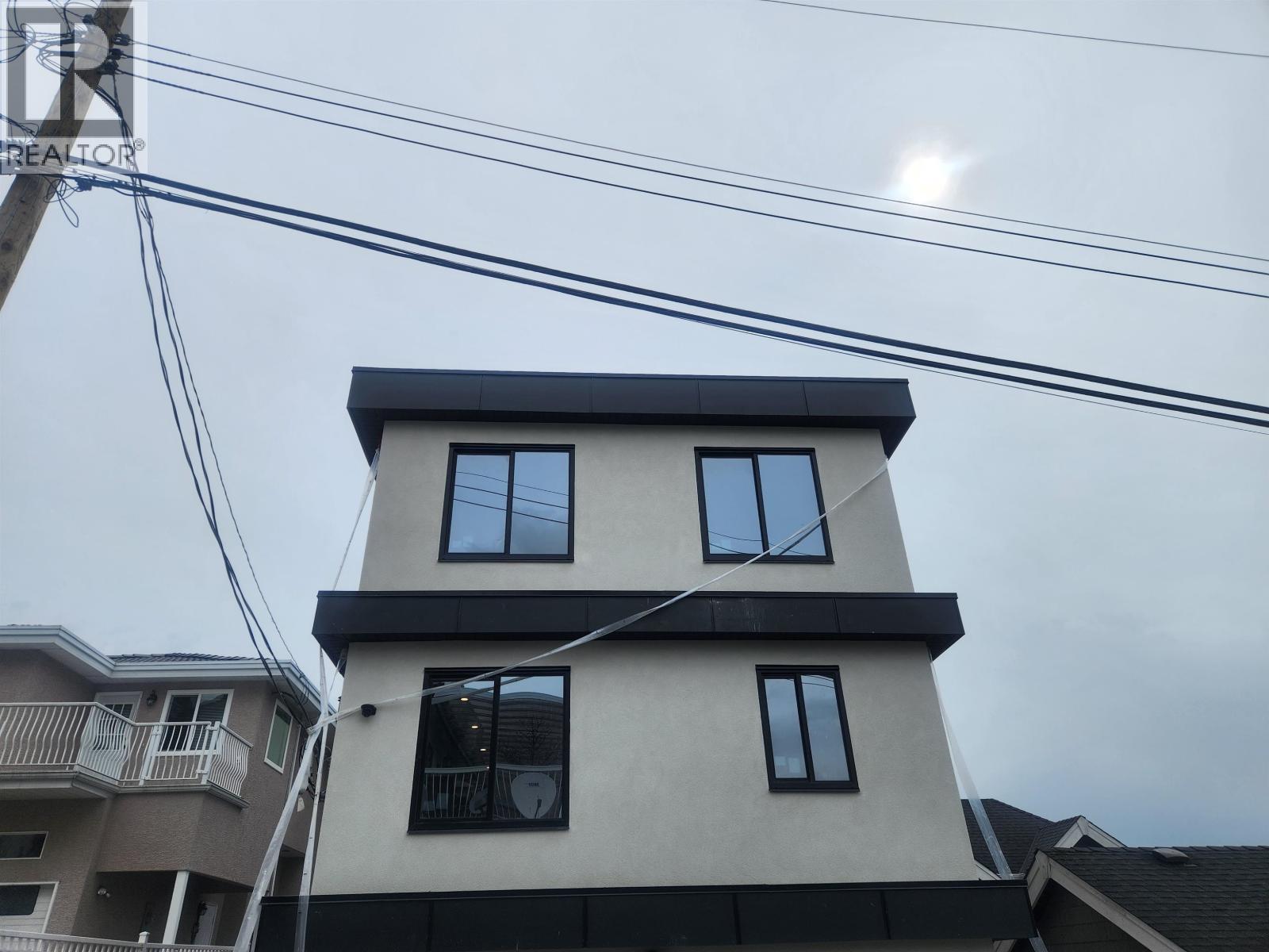 3 4875 Albert St, Burnaby, British Columbia  V5C 2H4 - Photo 2 - R3110033