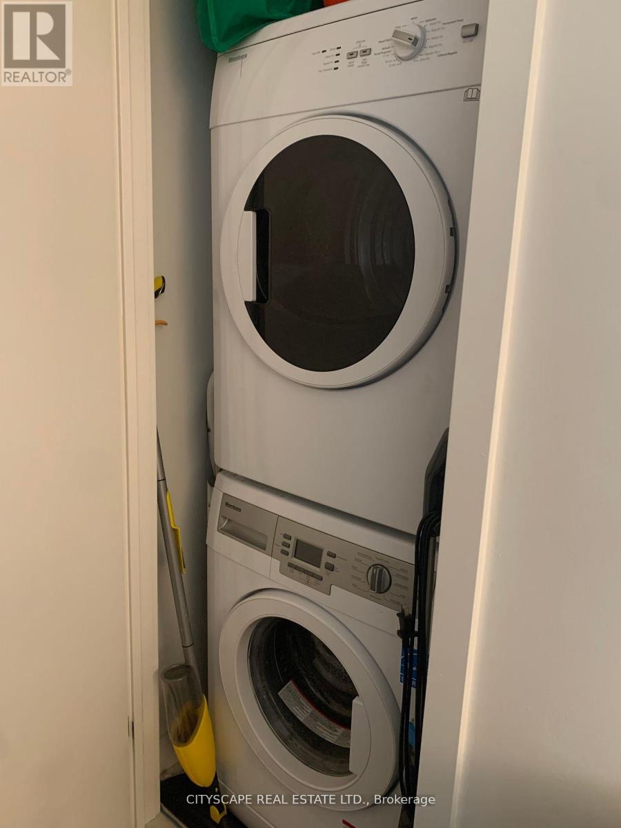 1706 - 115 Blue Jays Way, Toronto, Ontario  M5V 0N4 - Photo 9 - C12988318