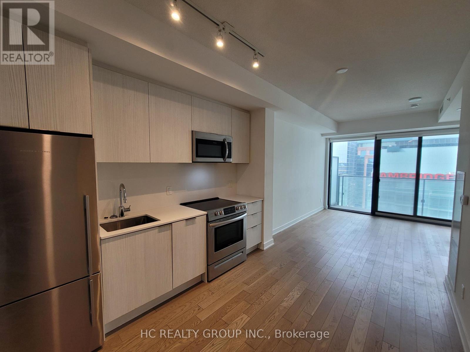 2207 - 25 Richmond Street E, Toronto, Ontario  M5C 0A6 - Photo 3 - C12988354