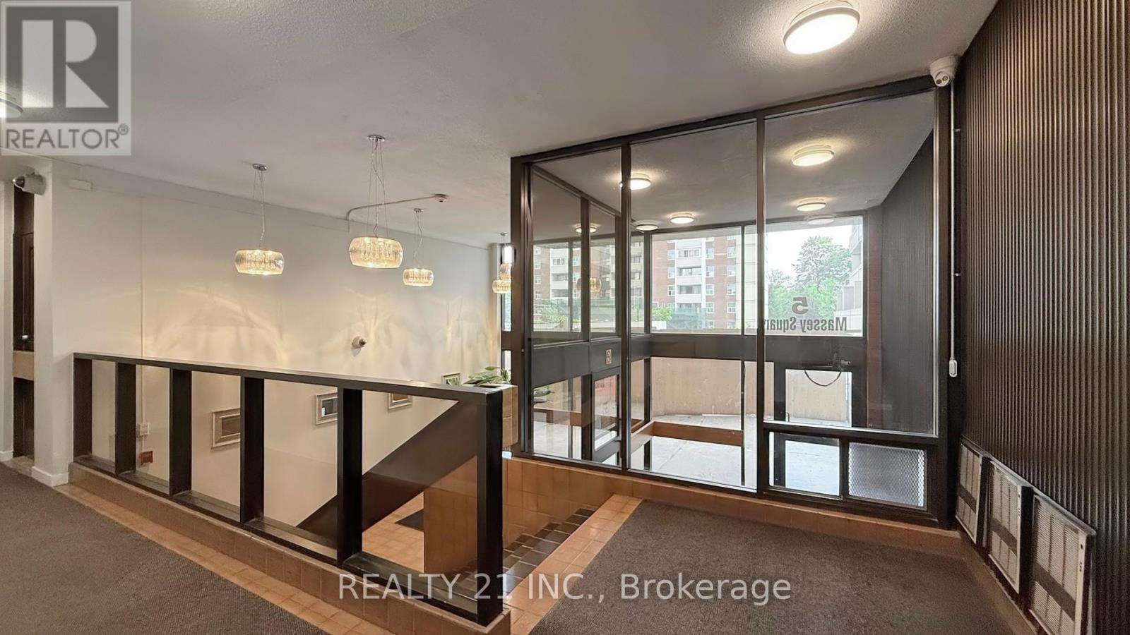 2103 - 5 Massey Square, Toronto, Ontario  M4C 5L6 - Photo 6 - E12988314