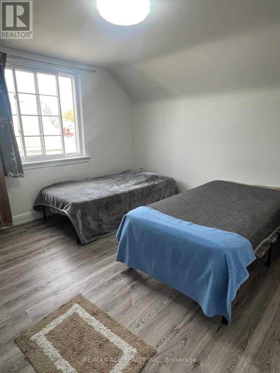 Main - 4 Jeanette Street, Toronto, Ontario  M1M 3G1 - Photo 8 - E12988352