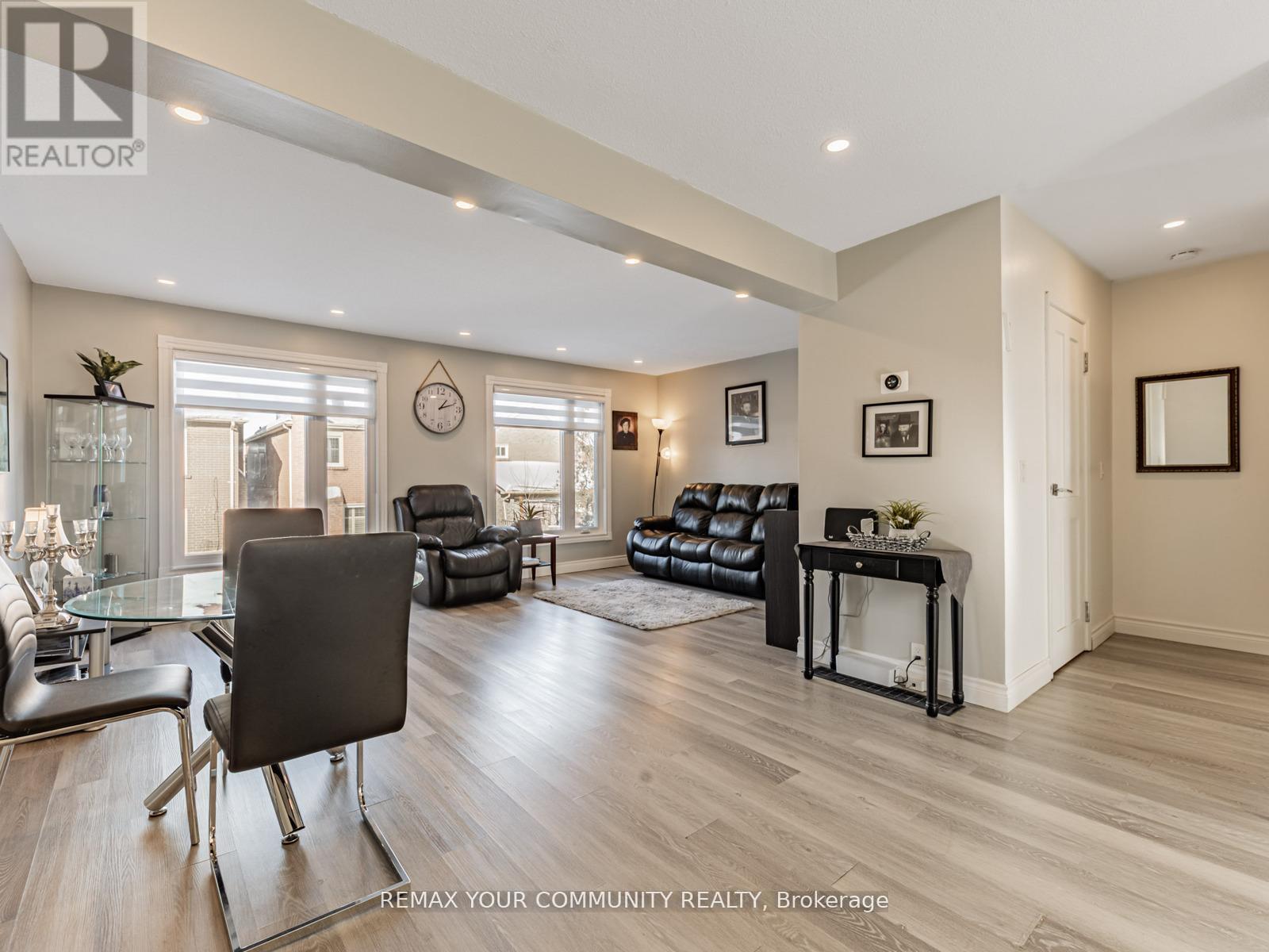 60 Dana Crescent, Vaughan, Ontario  L4J 2R5 - Photo 12 - N12988300