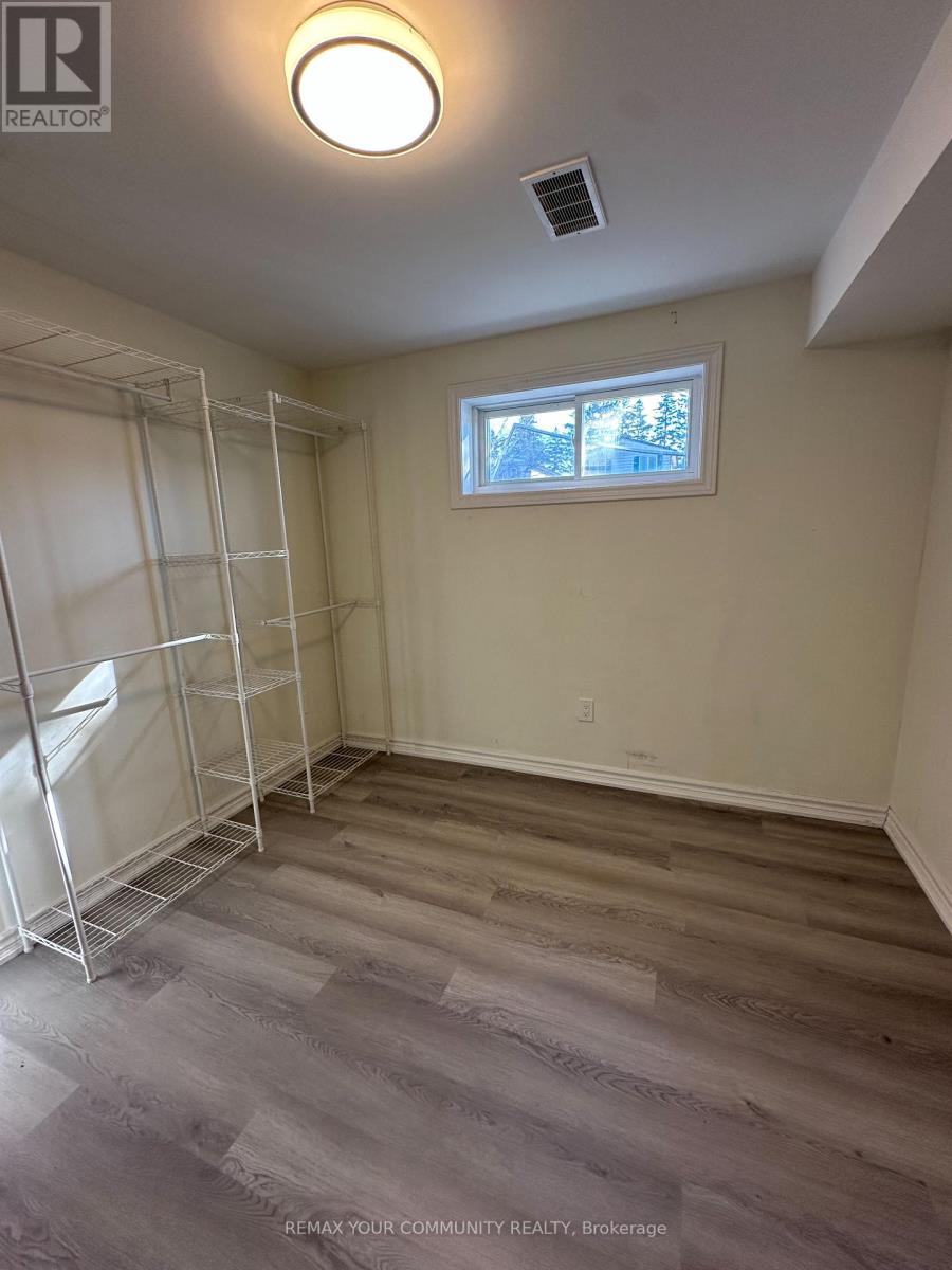 356 Sandford Street, Newmarket, Ontario  L3Y 4S3 - Photo 19 - N12988328