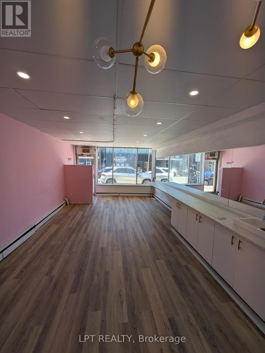 18 King Street, St. Catharines, Ontario  L2R 3H3 - Photo 12 - X12974284