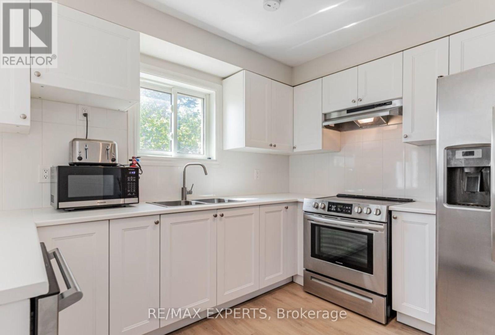 Upper - 135 Livingstone Street W, Barrie, Ontario  L4N 7J4 - Photo 10 - S12988332