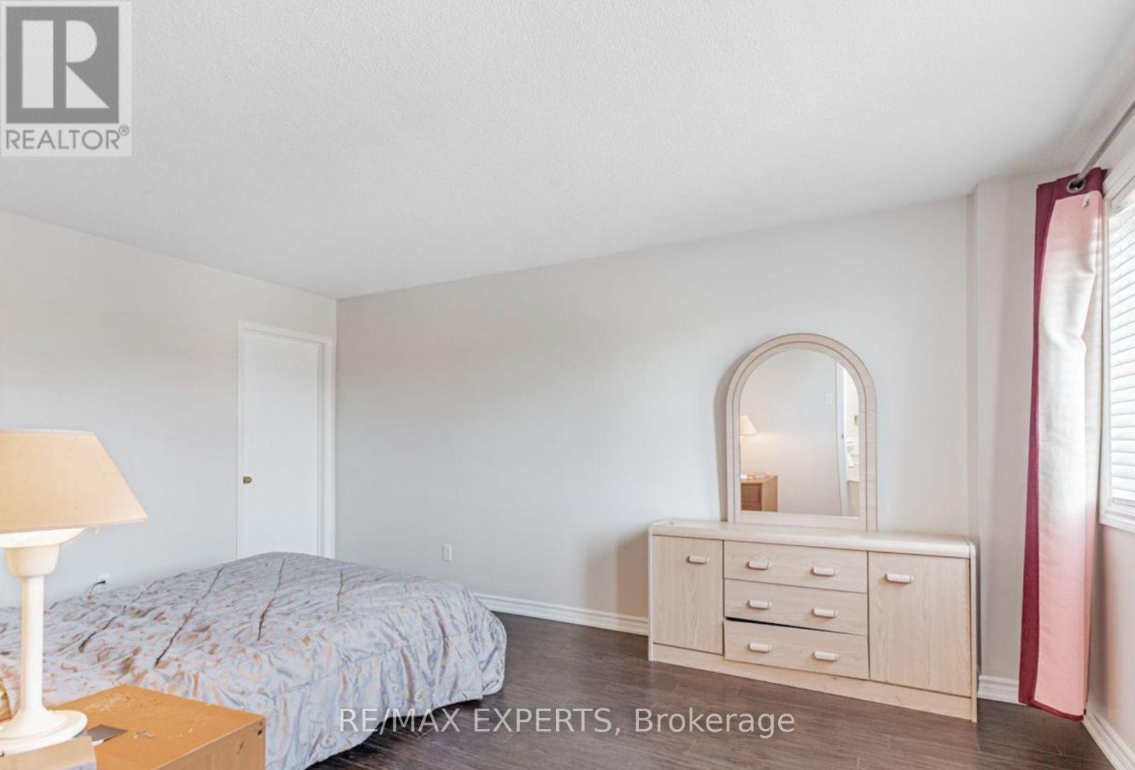 Upper - 135 Livingstone Street W, Barrie, Ontario  L4N 7J4 - Photo 15 - S12988332