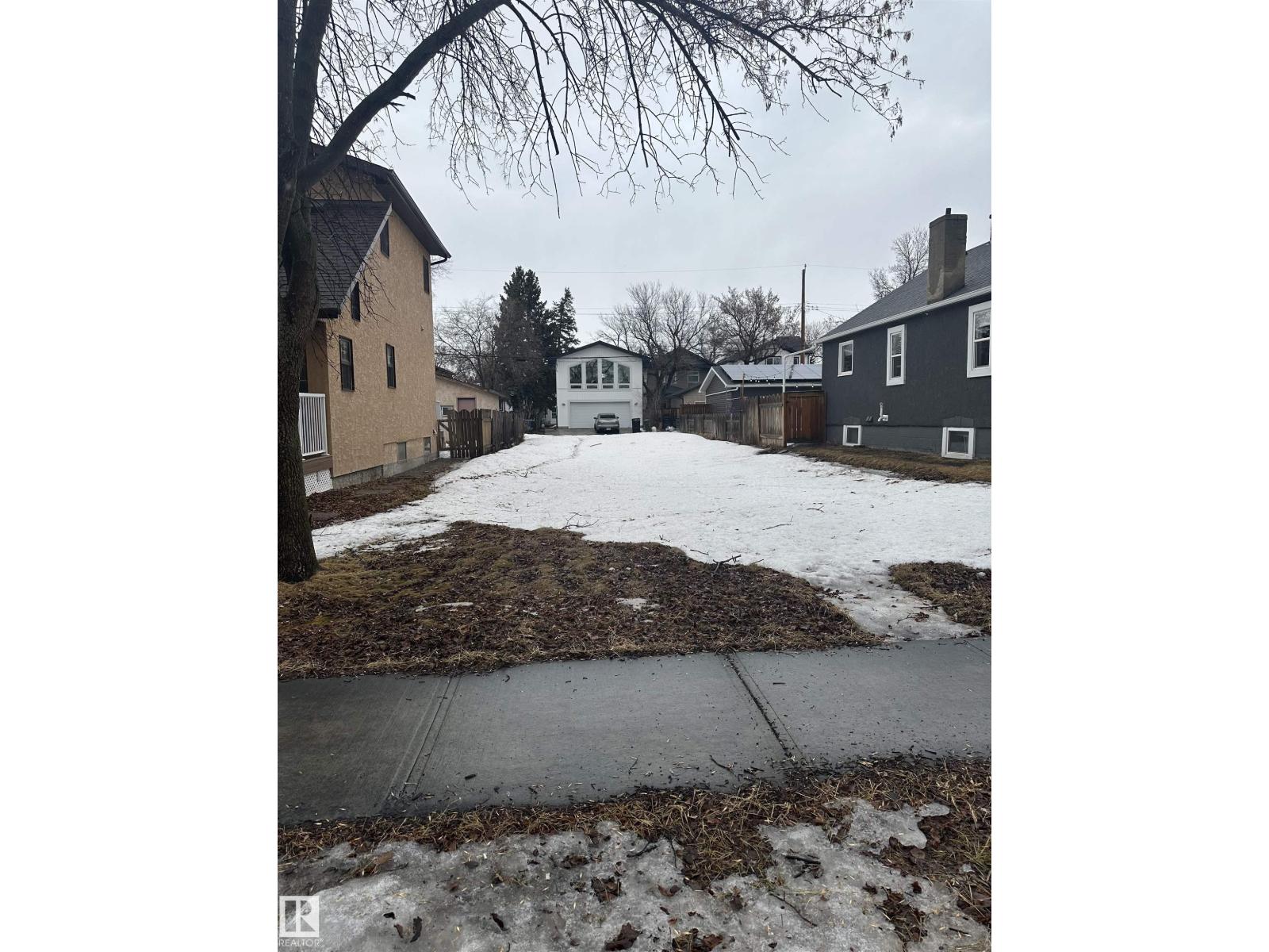 10708 75 Av Nw, Edmonton, Alberta  T6E 1J9 - Photo 5 - E4478387