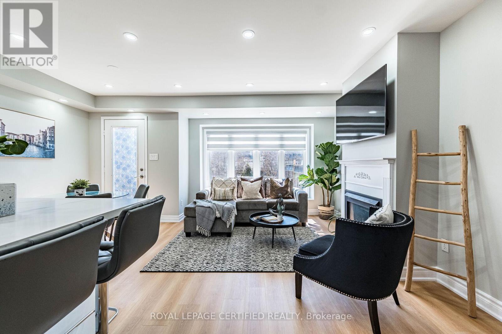 20 Harding Street, Halton Hills, Ontario  L7G 6B1 - Photo 11 - W12988306