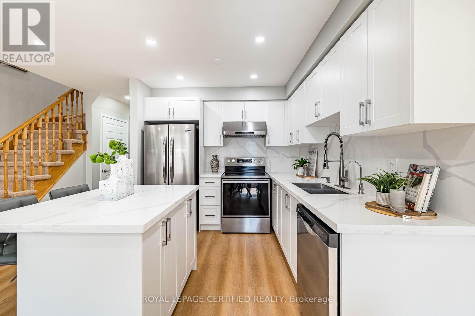 20 Harding Street, Halton Hills, Ontario  L7G 6B1 - Photo 22 - W12988306