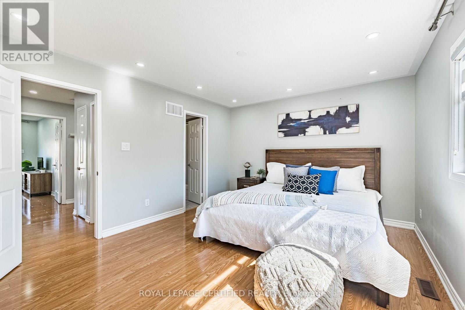 20 Harding Street, Halton Hills, Ontario  L7G 6B1 - Photo 34 - W12988306