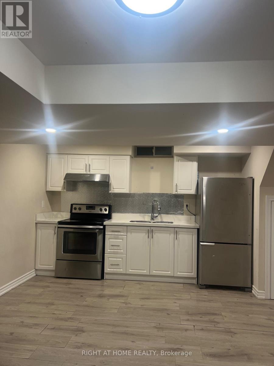 49 Divinity Circle, Brampton, Ontario  L7A 3Y4 - Photo 11 - W12988310