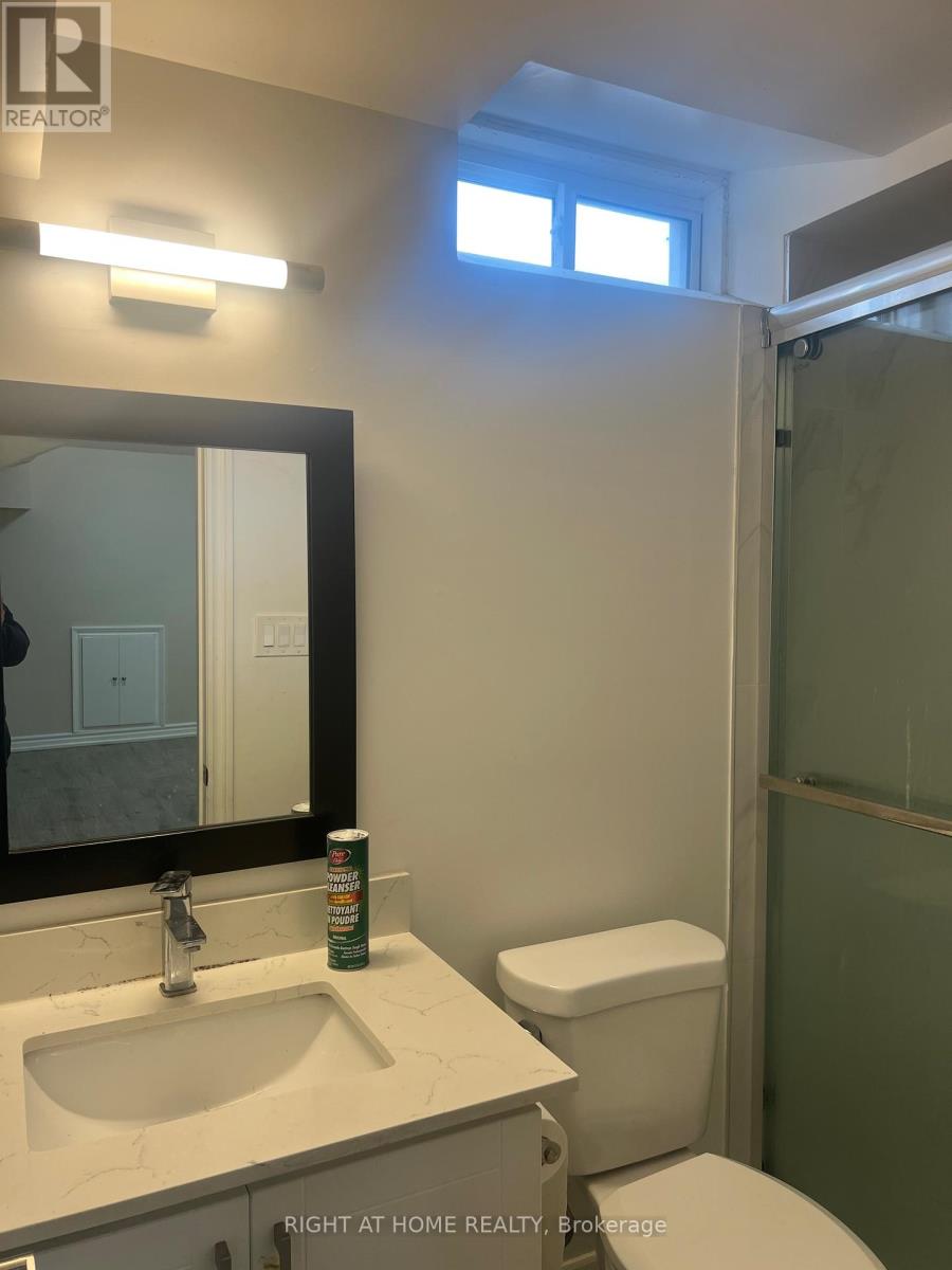 49 Divinity Circle, Brampton, Ontario  L7A 3Y4 - Photo 6 - W12988310