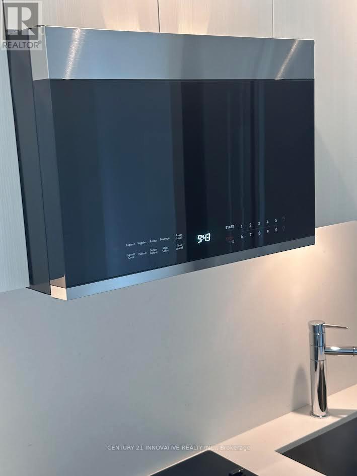 1401 - 60 Central Park Road Way, Toronto, Ontario  M9A 0E6 - Photo 6 - W12988312