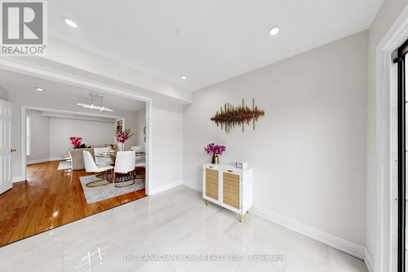 80 Mt Ranier Crescent E, Brampton, Ontario  L6R 2L1 - Photo 15 - W12988322