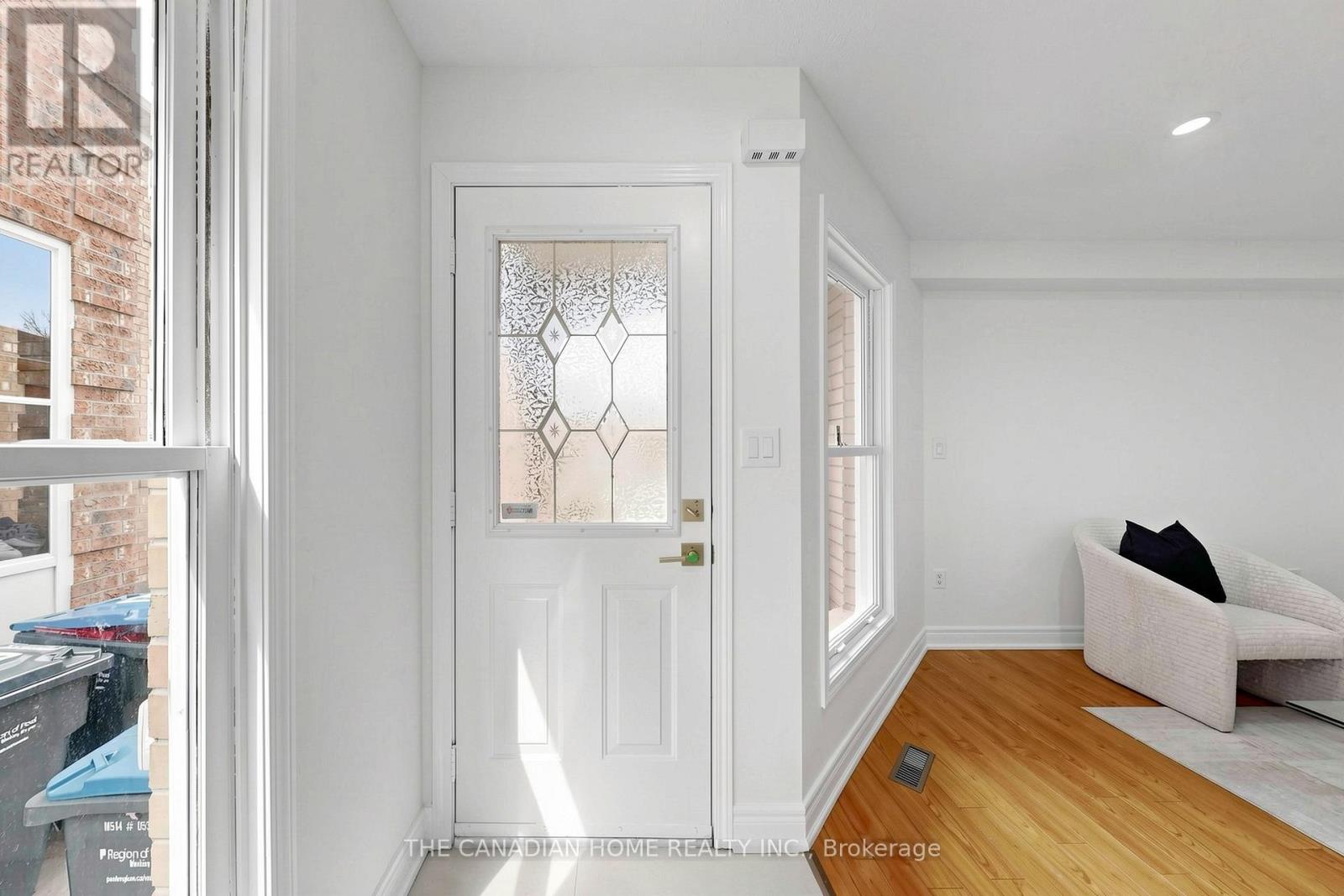 80 Mt Ranier Crescent E, Brampton, Ontario  L6R 2L1 - Photo 21 - W12988322