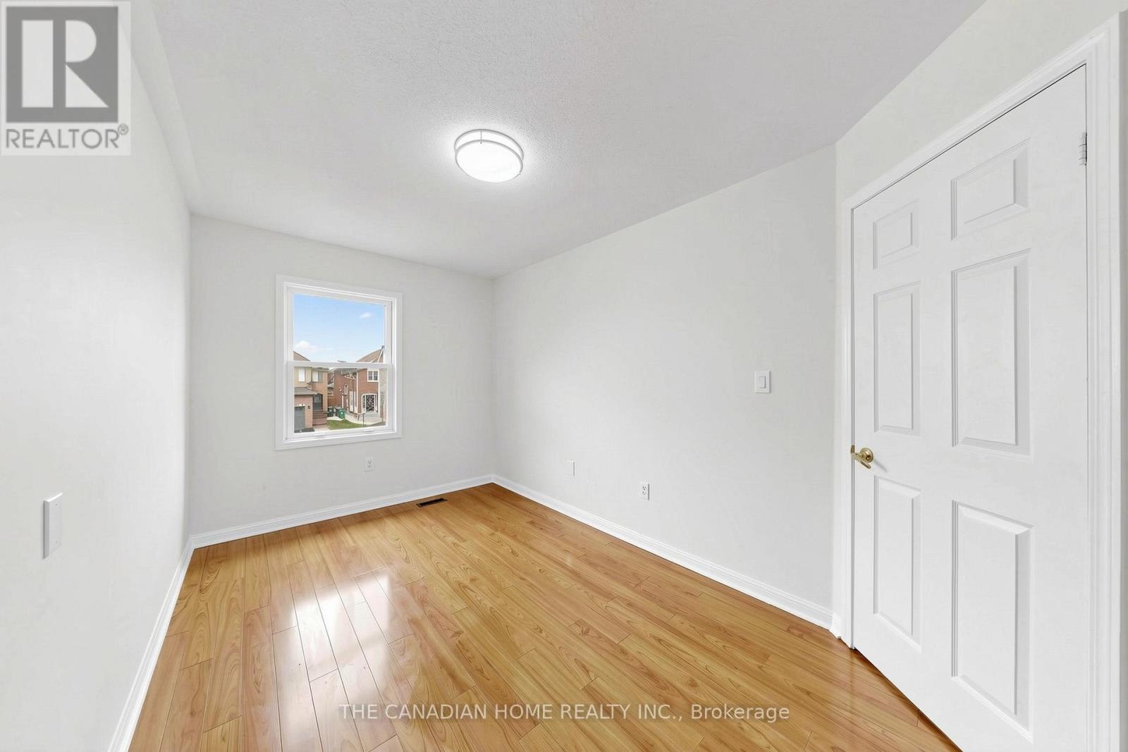 80 Mt Ranier Crescent E, Brampton, Ontario  L6R 2L1 - Photo 29 - W12988322