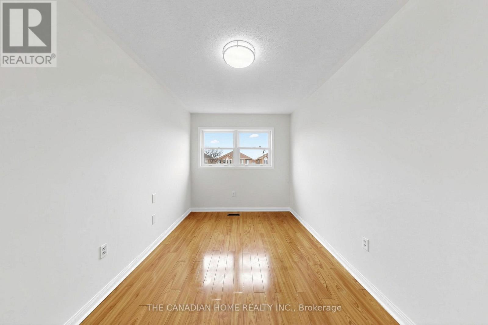 80 Mt Ranier Crescent E, Brampton, Ontario  L6R 2L1 - Photo 33 - W12988322