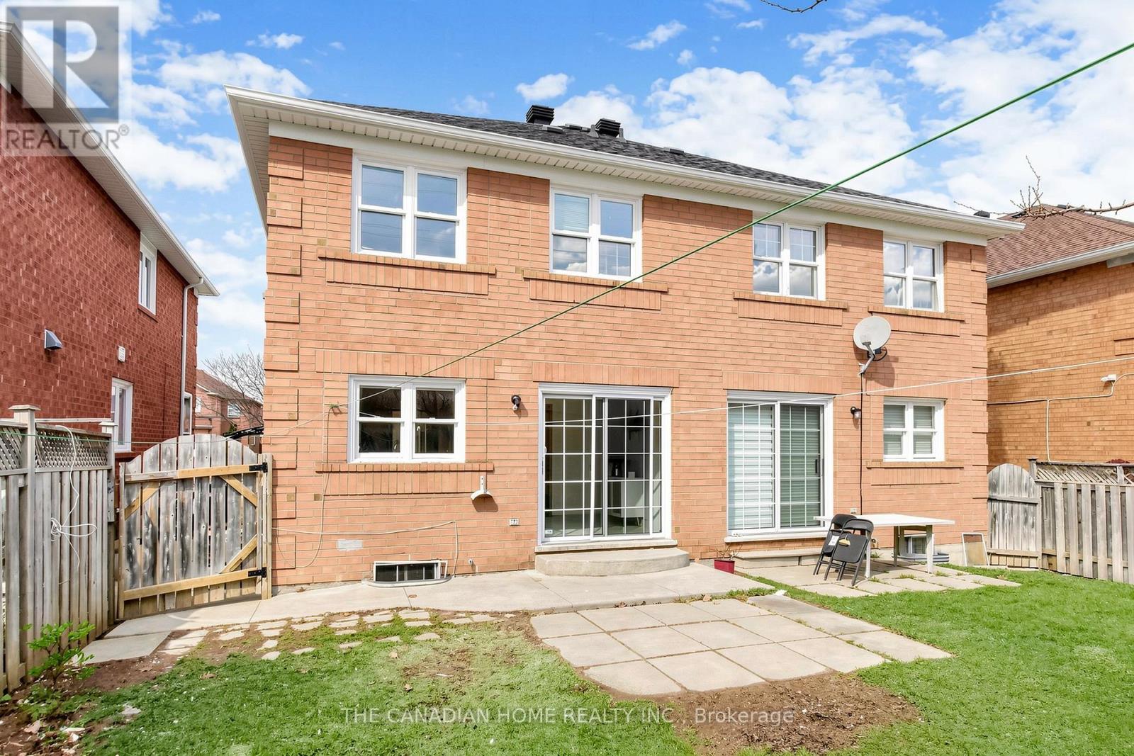 80 Mt Ranier Crescent E, Brampton, Ontario  L6R 2L1 - Photo 46 - W12988322