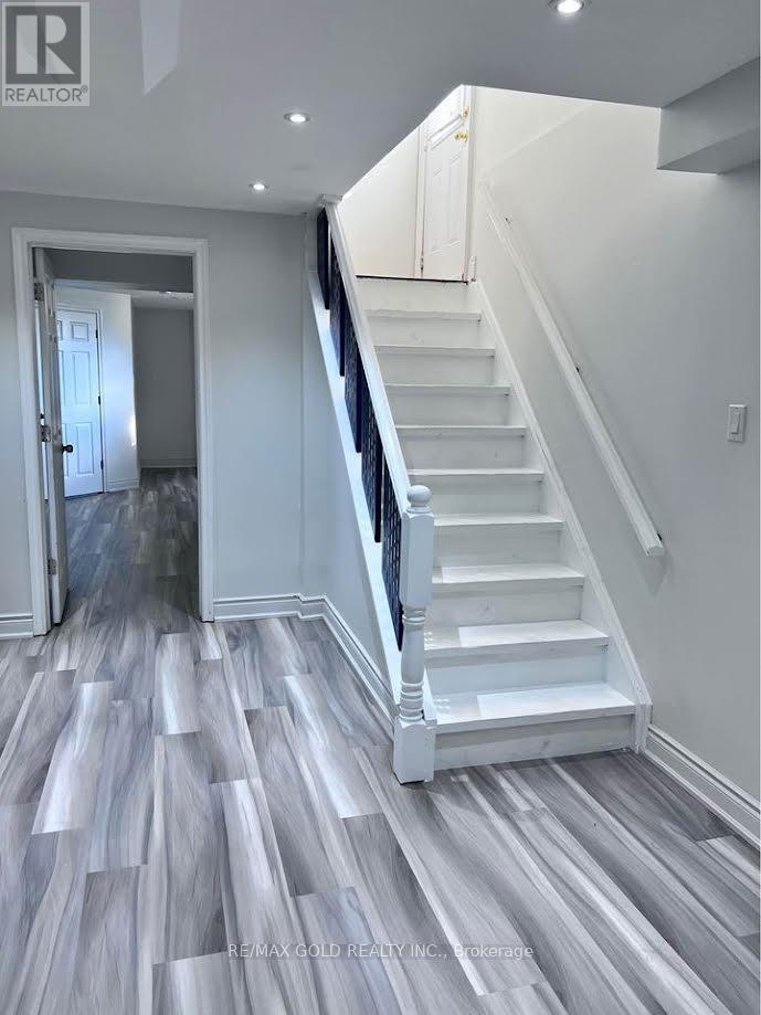 Bsmt - 26 Hardgate Crescent, Brampton, Ontario  L7A 3V5 - Photo 10 - W12988342