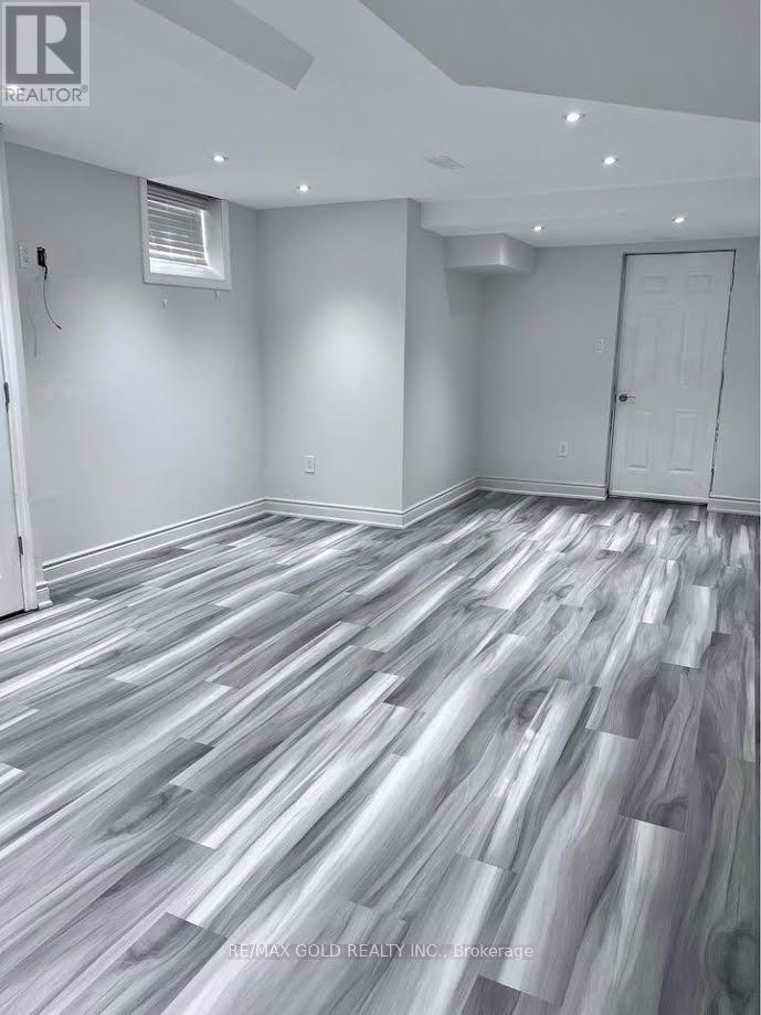 Bsmt - 26 Hardgate Crescent, Brampton, Ontario  L7A 3V5 - Photo 6 - W12988342