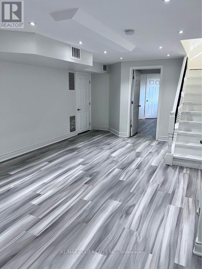 Bsmt - 26 Hardgate Crescent, Brampton, Ontario  L7A 3V5 - Photo 7 - W12988342