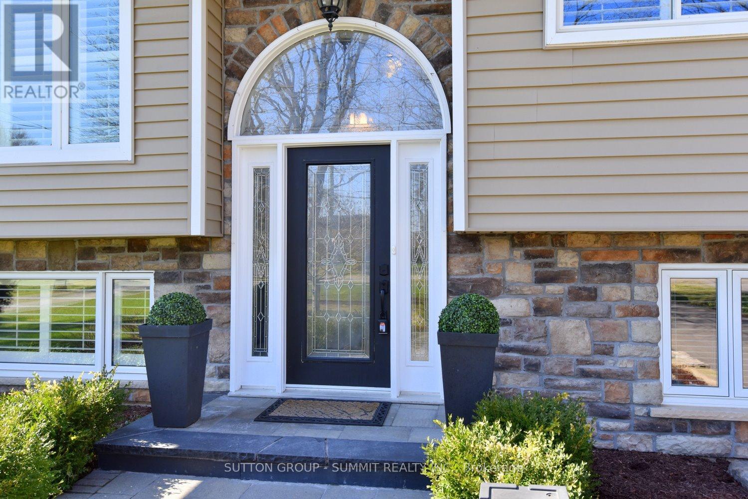 181 Carlisle Road, Hamilton, Ontario  L0R 2H1 - Photo 4 - X12988338