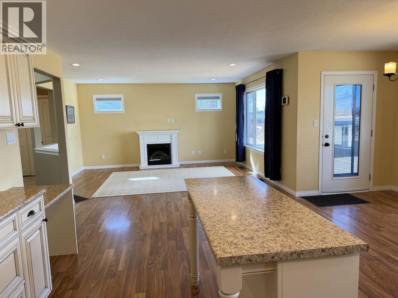 2827 Riverview Drive, Vanderhoof, British Columbia  V0J 3A0 - Photo 17 - R3108313