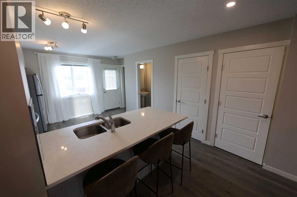 1512, 7451 Falconridge Boulevard Ne, Calgary, Alberta  T3J 0Z8 - Photo 8 - A2281349