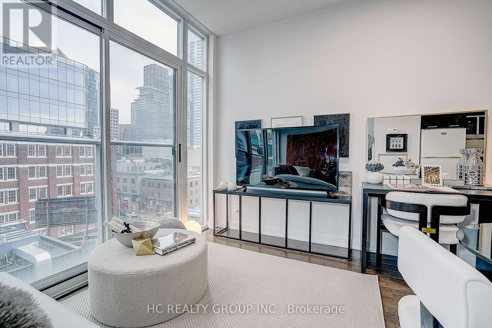 705 - 21 Nelson Street, Toronto, Ontario  M5V 3H9 - Photo 10 - C12988362