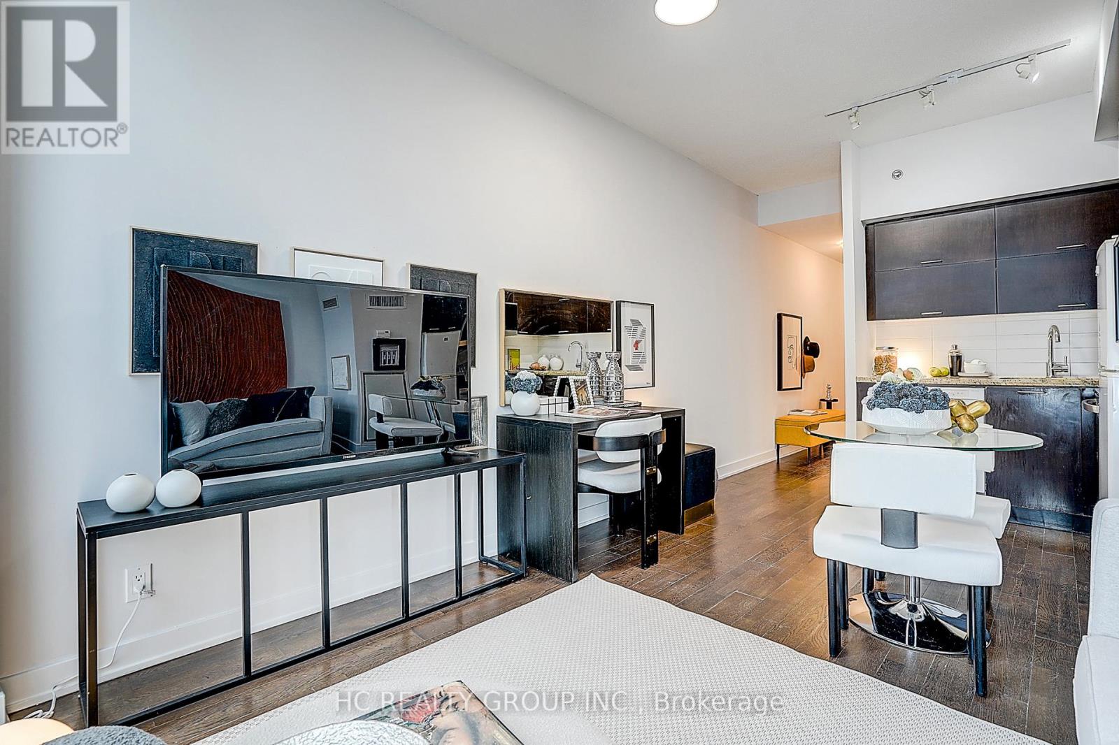 705 - 21 Nelson Street, Toronto, Ontario  M5V 3H9 - Photo 12 - C12988362