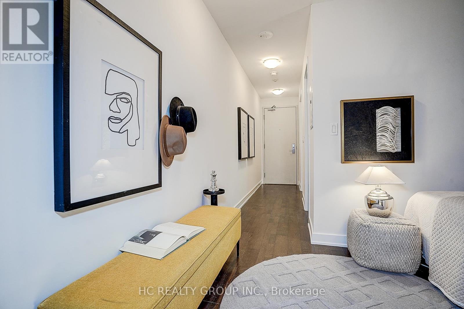 705 - 21 Nelson Street, Toronto, Ontario  M5V 3H9 - Photo 16 - C12988362