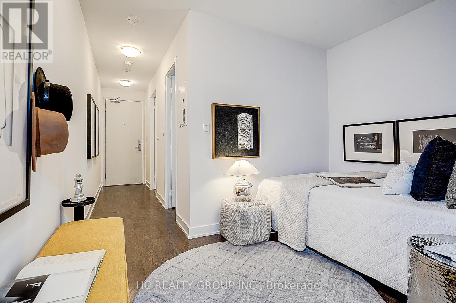 705 - 21 Nelson Street, Toronto, Ontario  M5V 3H9 - Photo 17 - C12988362