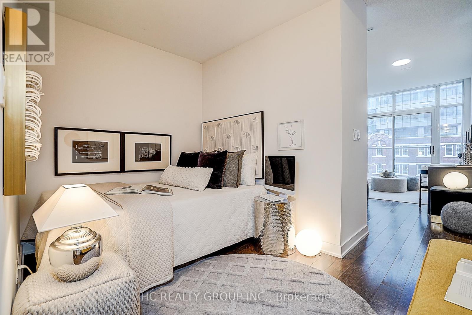 705 - 21 Nelson Street, Toronto, Ontario  M5V 3H9 - Photo 20 - C12988362