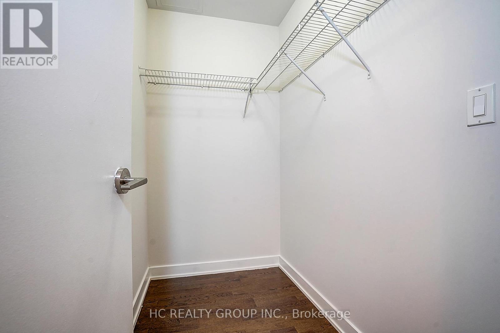 705 - 21 Nelson Street, Toronto, Ontario  M5V 3H9 - Photo 33 - C12988362