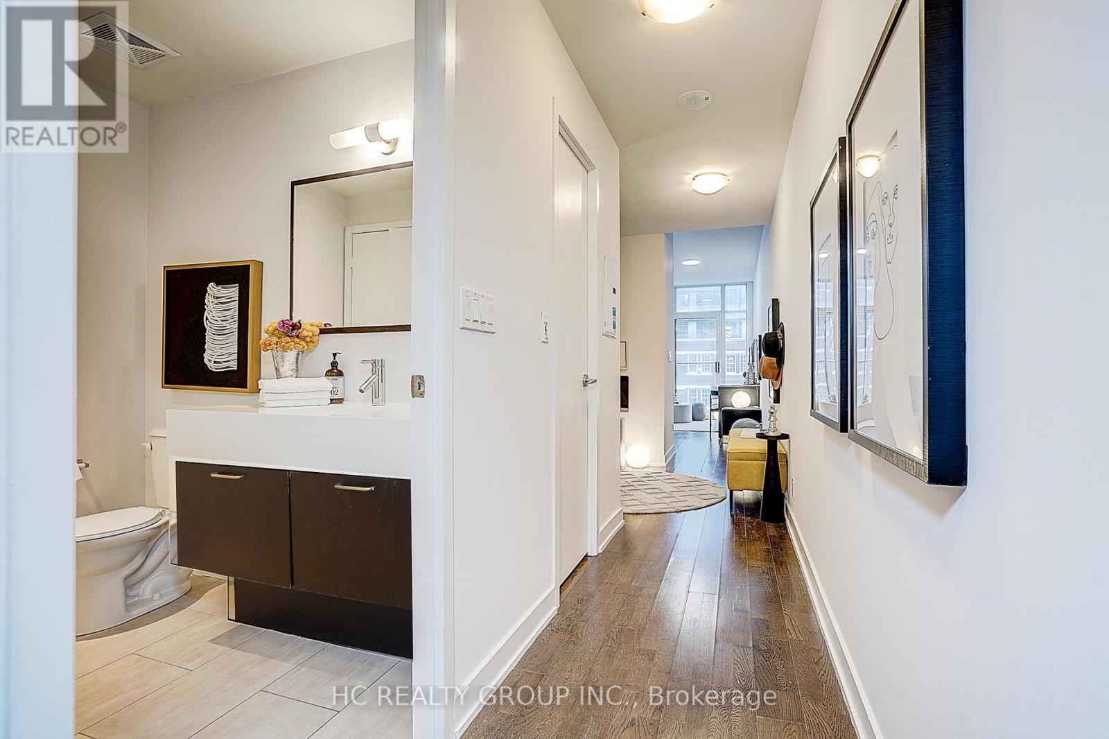 705 - 21 Nelson Street, Toronto, Ontario  M5V 3H9 - Photo 34 - C12988362