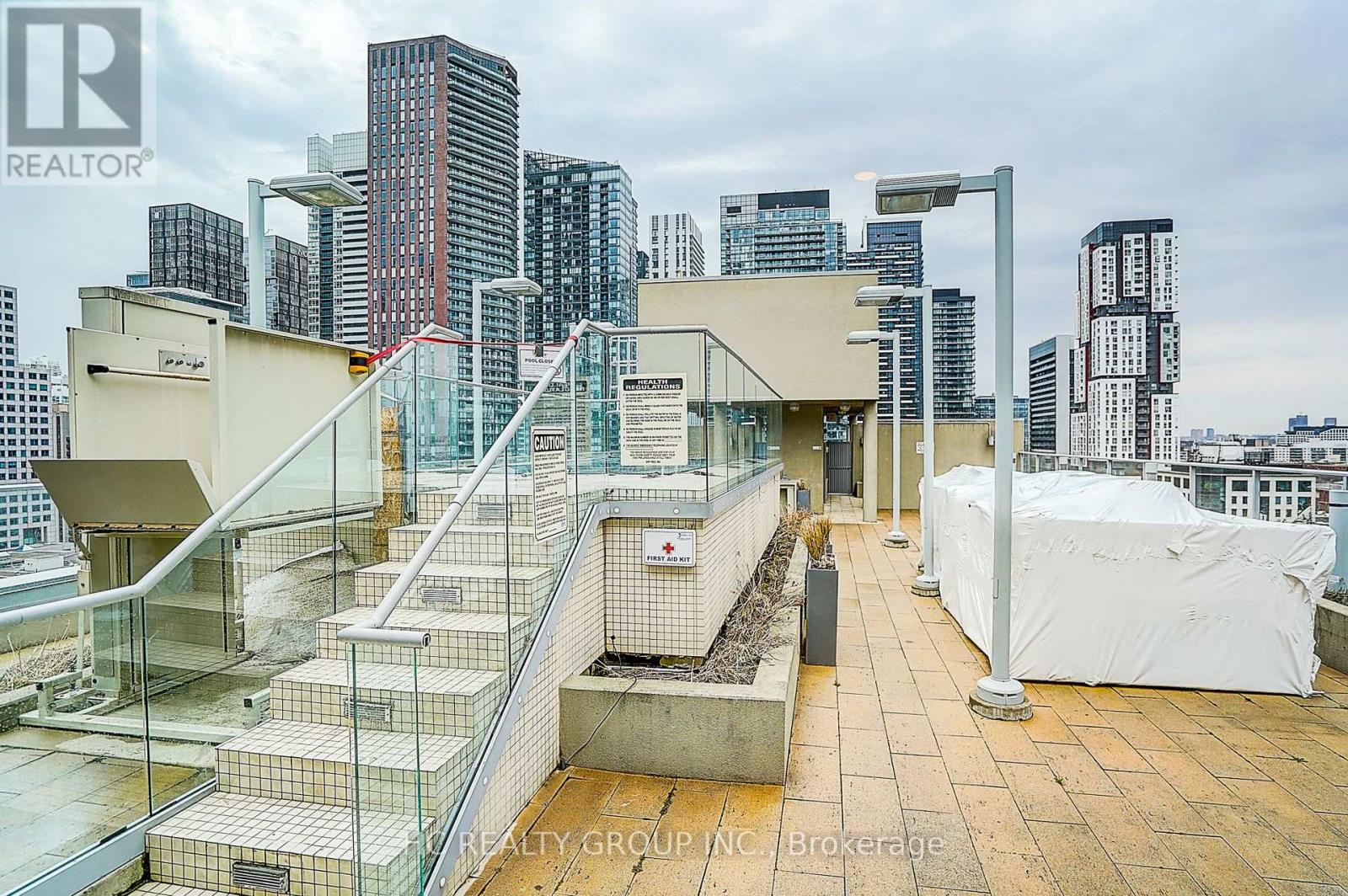 705 - 21 Nelson Street, Toronto, Ontario  M5V 3H9 - Photo 40 - C12988362