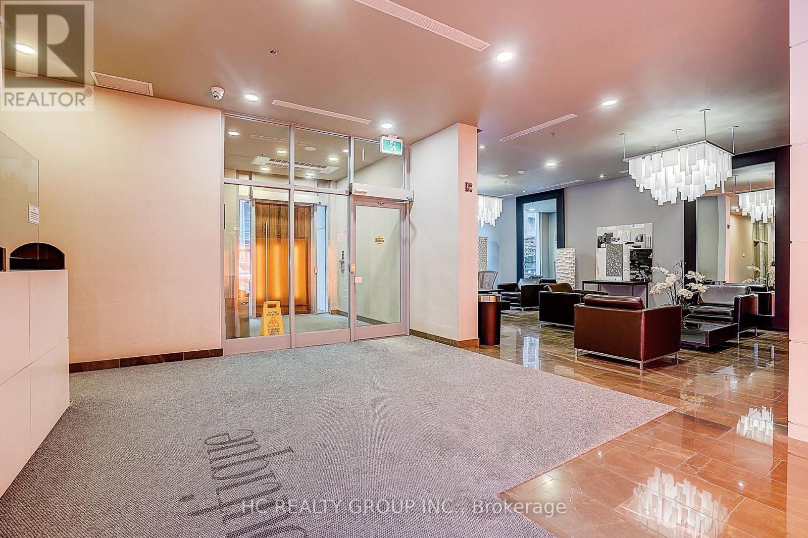 705 - 21 Nelson Street, Toronto, Ontario  M5V 3H9 - Photo 5 - C12988362