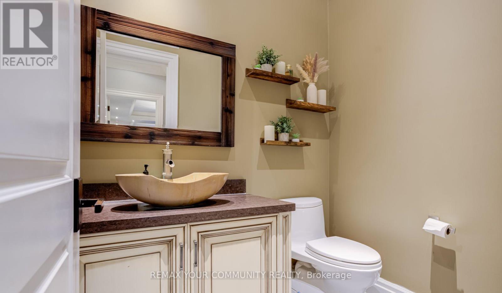 20111 Bathurst Street E, East Gwillimbury, Ontario  L9N 1N3 - Photo 27 - N12988238