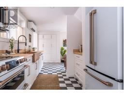 14 REGINALD STREET, Hamilton, Ontario