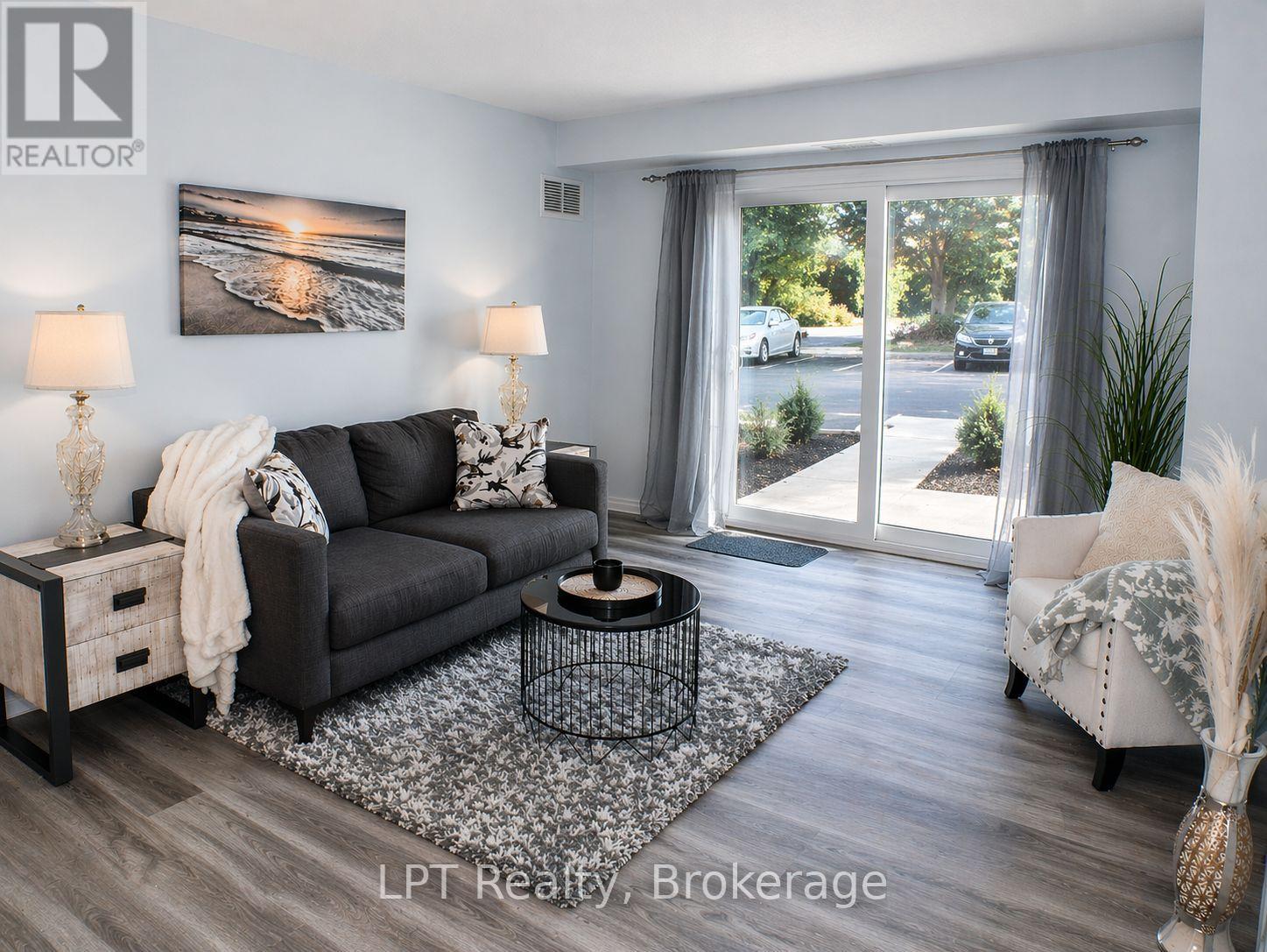 106 - 94 Aspen Springs Drive, Clarington, Ontario  L1C 5N4 - Photo 4 - E12925098