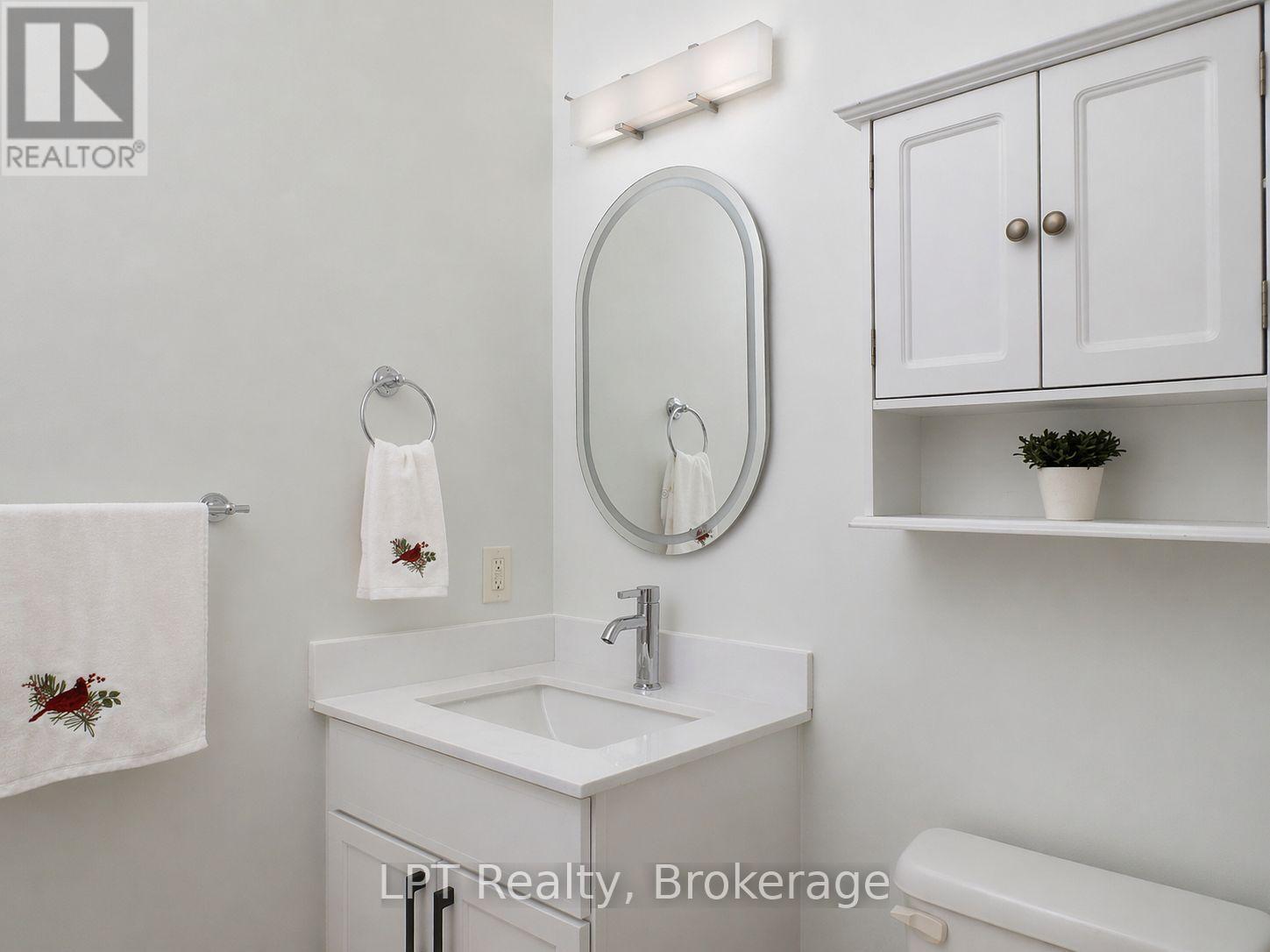 106 - 94 Aspen Springs Drive, Clarington, Ontario  L1C 5N4 - Photo 9 - E12925098