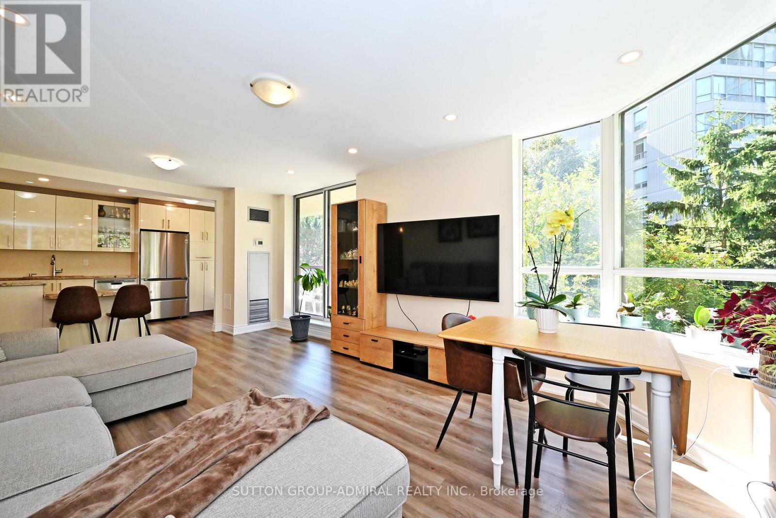 203 - 91 Townsgate Drive, Vaughan, Ontario L4J 8E8 - Photo 13 - N12988358