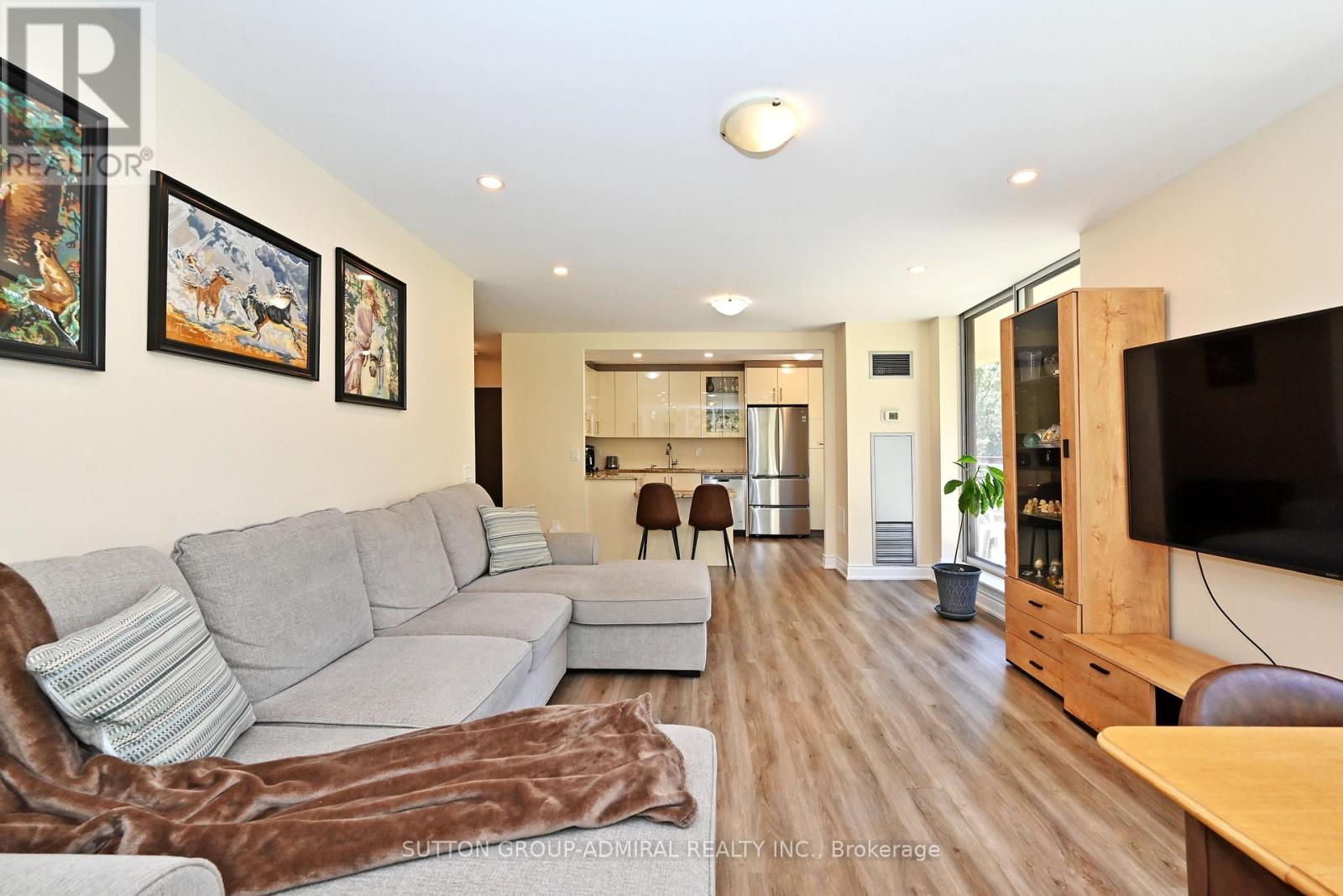 203 - 91 Townsgate Drive, Vaughan, Ontario L4J 8E8 - Photo 15 - N12988358